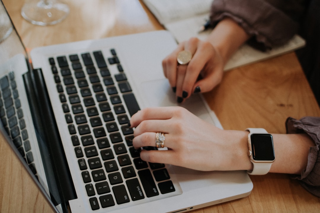 Présentation des fonctionnalités d'automatisation d'un CRM SaaS
