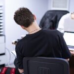 Comment les PME peuvent utiliser l&rsquo;automatisation pour améliorer la gestion des suivis de relance client et optimiser leur taux de conversion