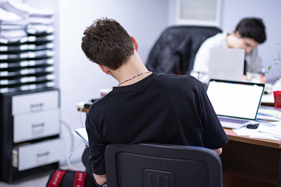 Automatisation d'une relance client sur un CRM pour PME