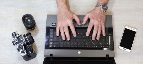 Comment l'automatisation des tâches répétitives libère du temps pour la stratégie commerciale des TPE/PME