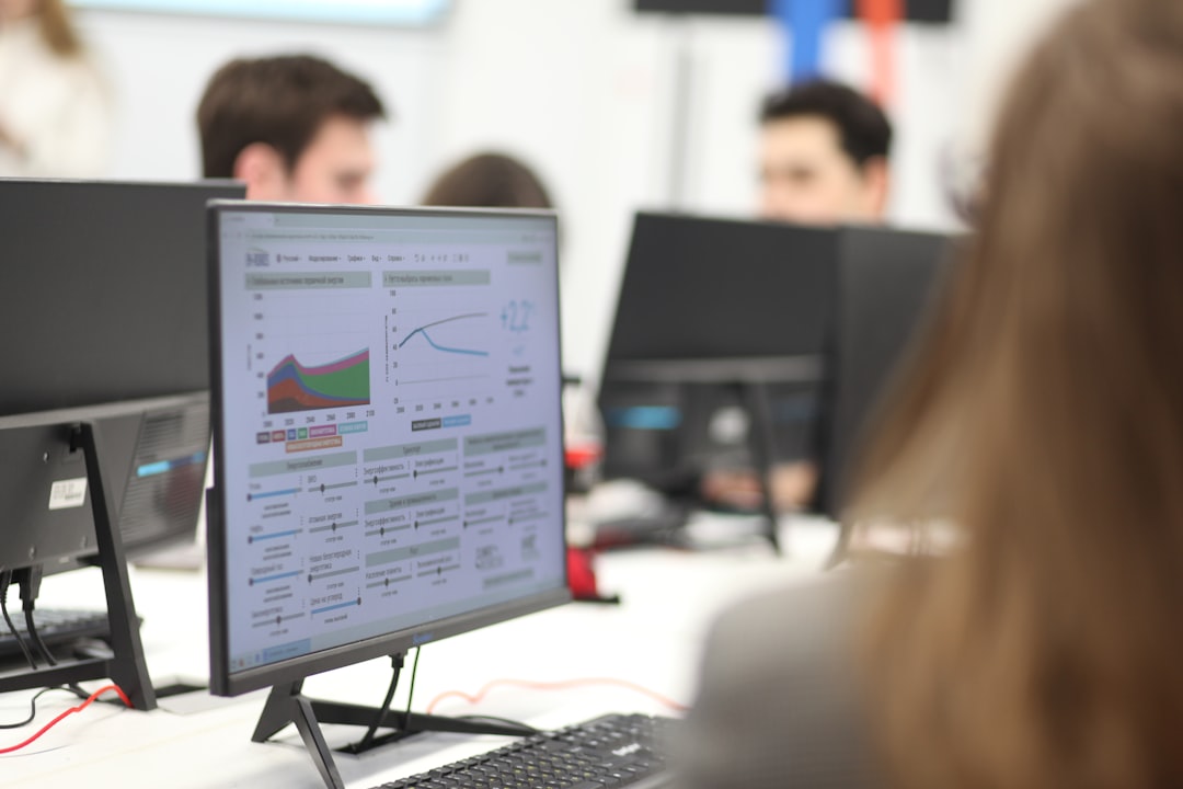 Illustration de l’automatisation de relances client dans un CRM pour PME