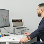 Comment intégrer l&rsquo;intelligence artificielle dans un CRM pour améliorer la détection des signaux d&rsquo;achat en TPE/PME